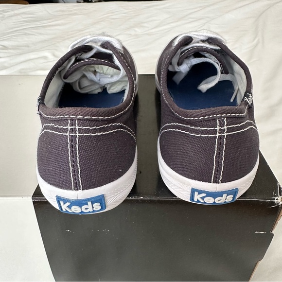 Keds Women's Champion Sneaker in navy (size 5) - Picture 3 of 8